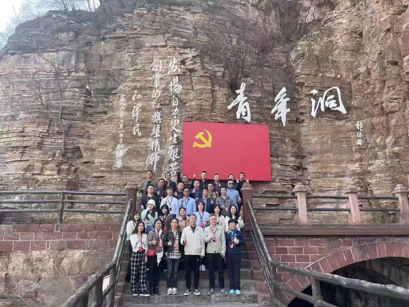 深圳市龍華區(qū)紅旗渠拓展活動(dòng)培訓(xùn)班